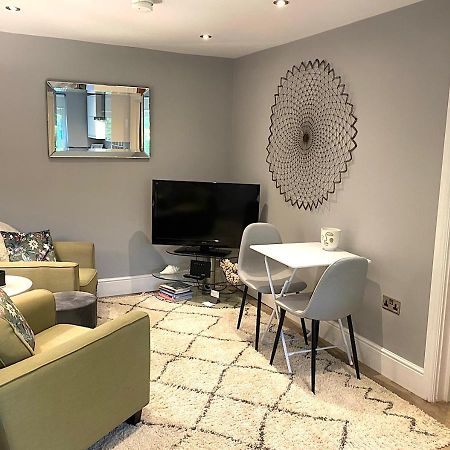 The Lodge Chester - Luxury Apartment For Two, With Free Parking! Hough Green Eksteriør bilde