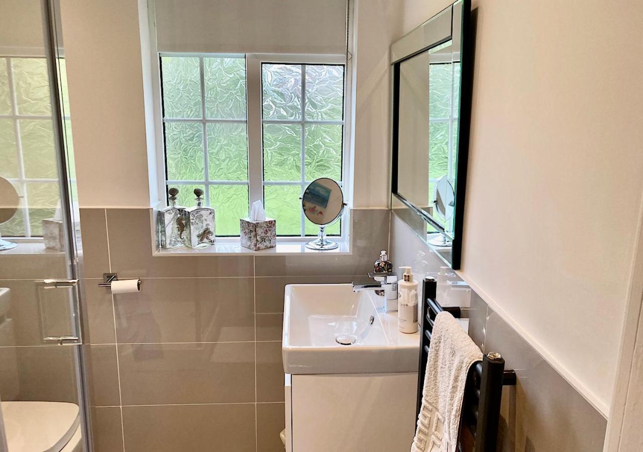The Lodge Chester - Luxury Apartment For Two, With Free Parking! Hough Green Eksteriør bilde