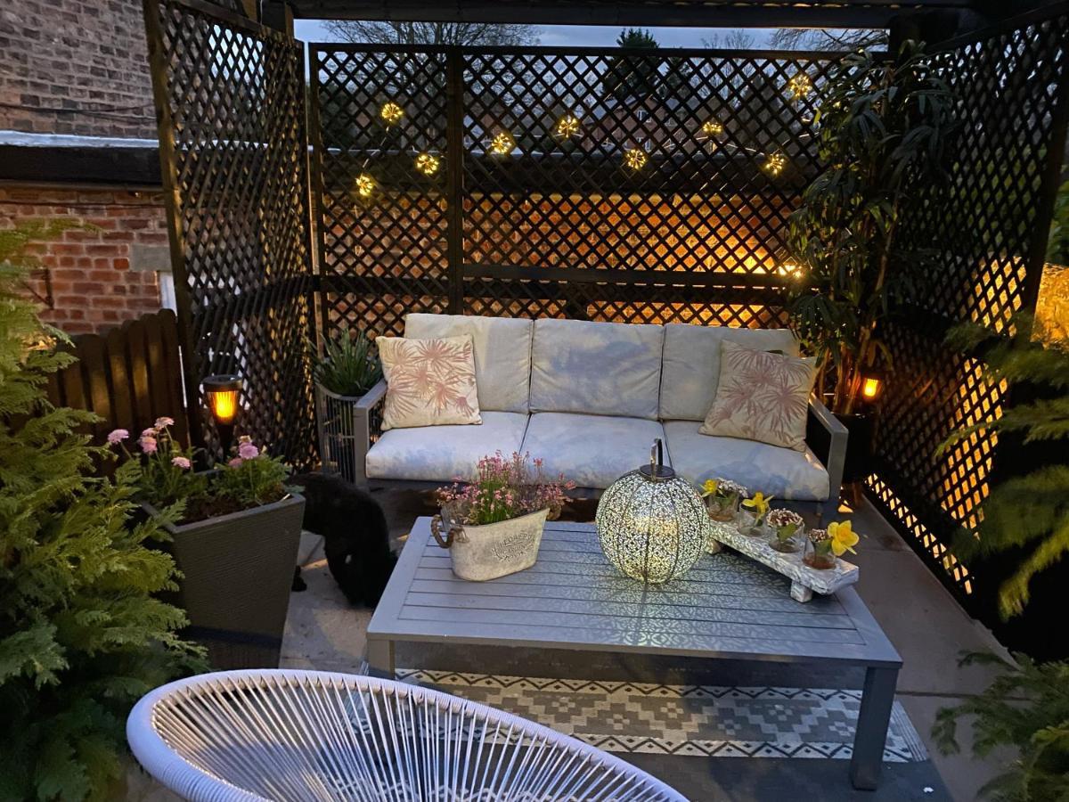 The Lodge Chester - Luxury Apartment For Two, With Free Parking! Hough Green Eksteriør bilde